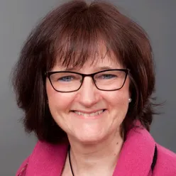 Porträt von Evelyn Pölka